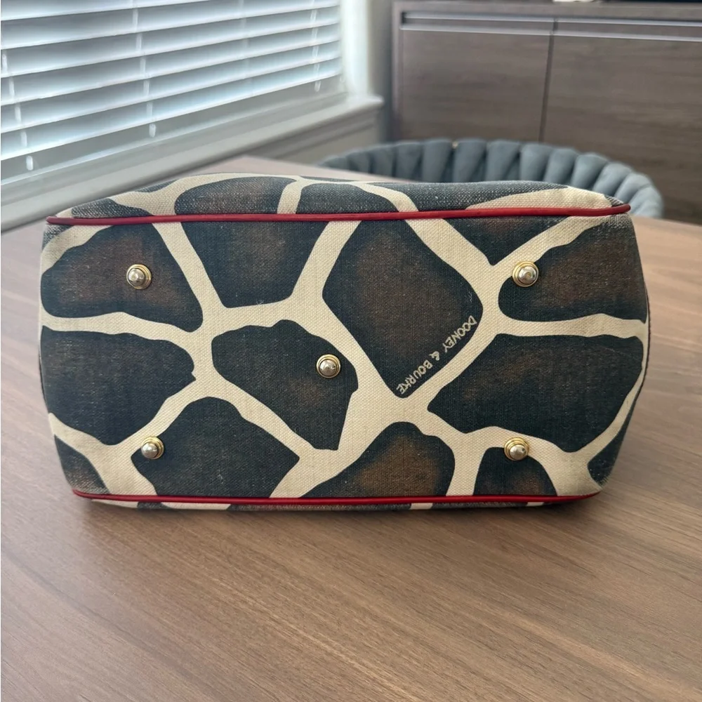 DOONEY & BOURKE Safari/Giraffe Tote - Picture 5 of 9